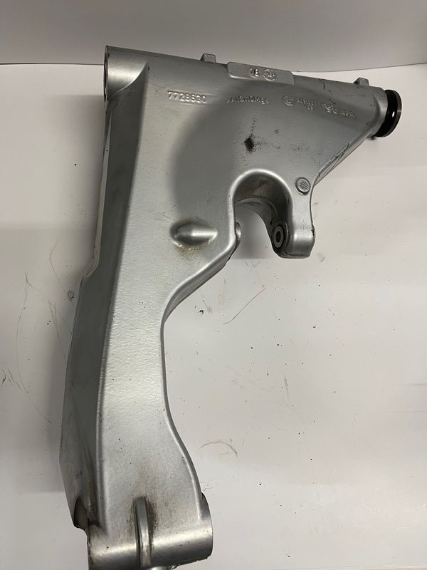 Rear Wheel Fork Swingarm--2011 BMW R1200 RT