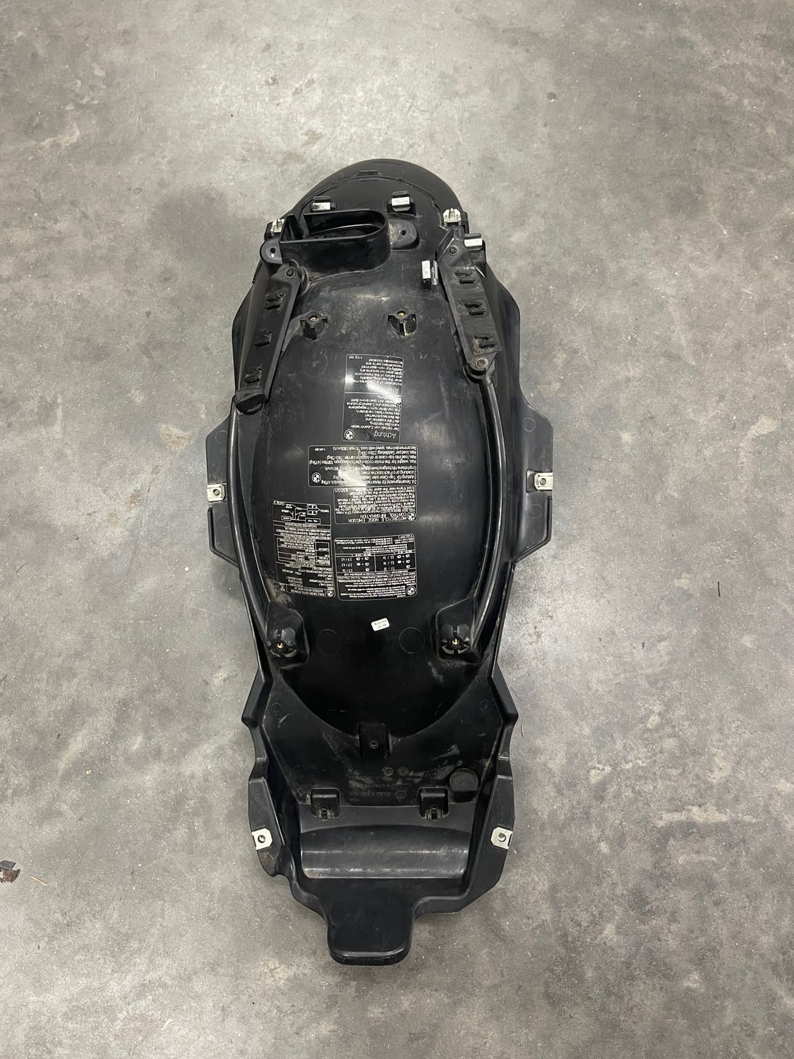 Rear Inner fender Mud Flap Splash Guard 46627682856 --2011 BMW R1200 RT