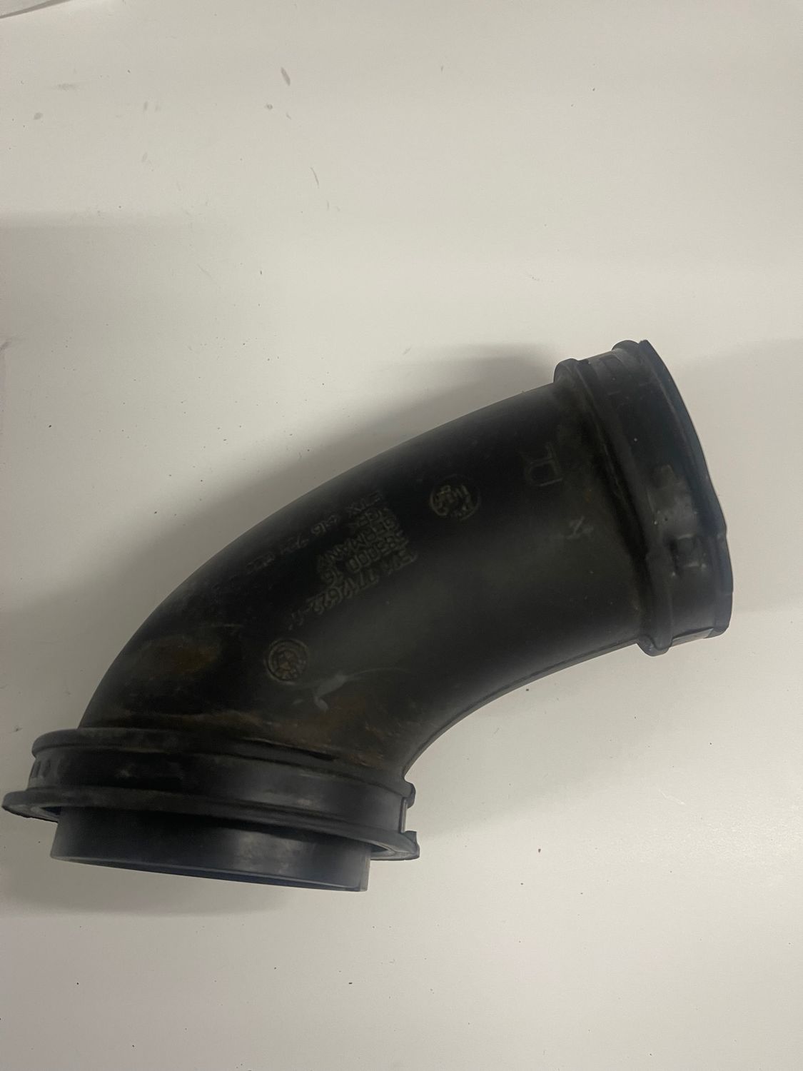 Right Air Intake Duct  1371771262201--2011 BMW R1200 RT