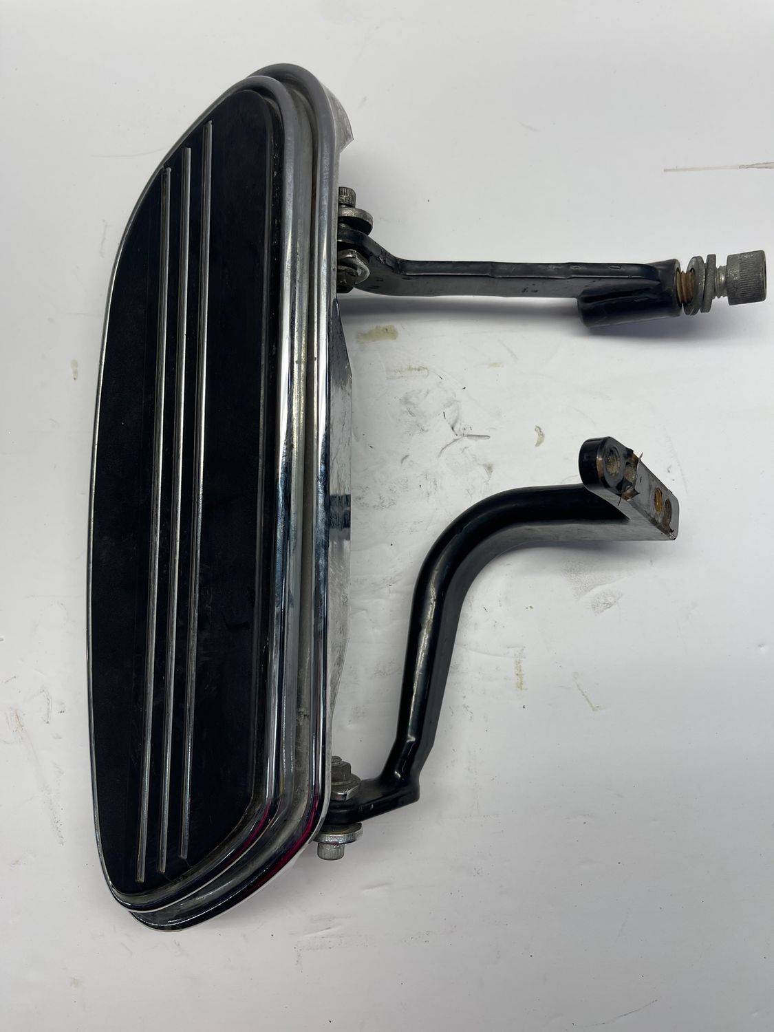 Left Driver Floorboard & Brackets--2008 Harley FLHX Street Glide