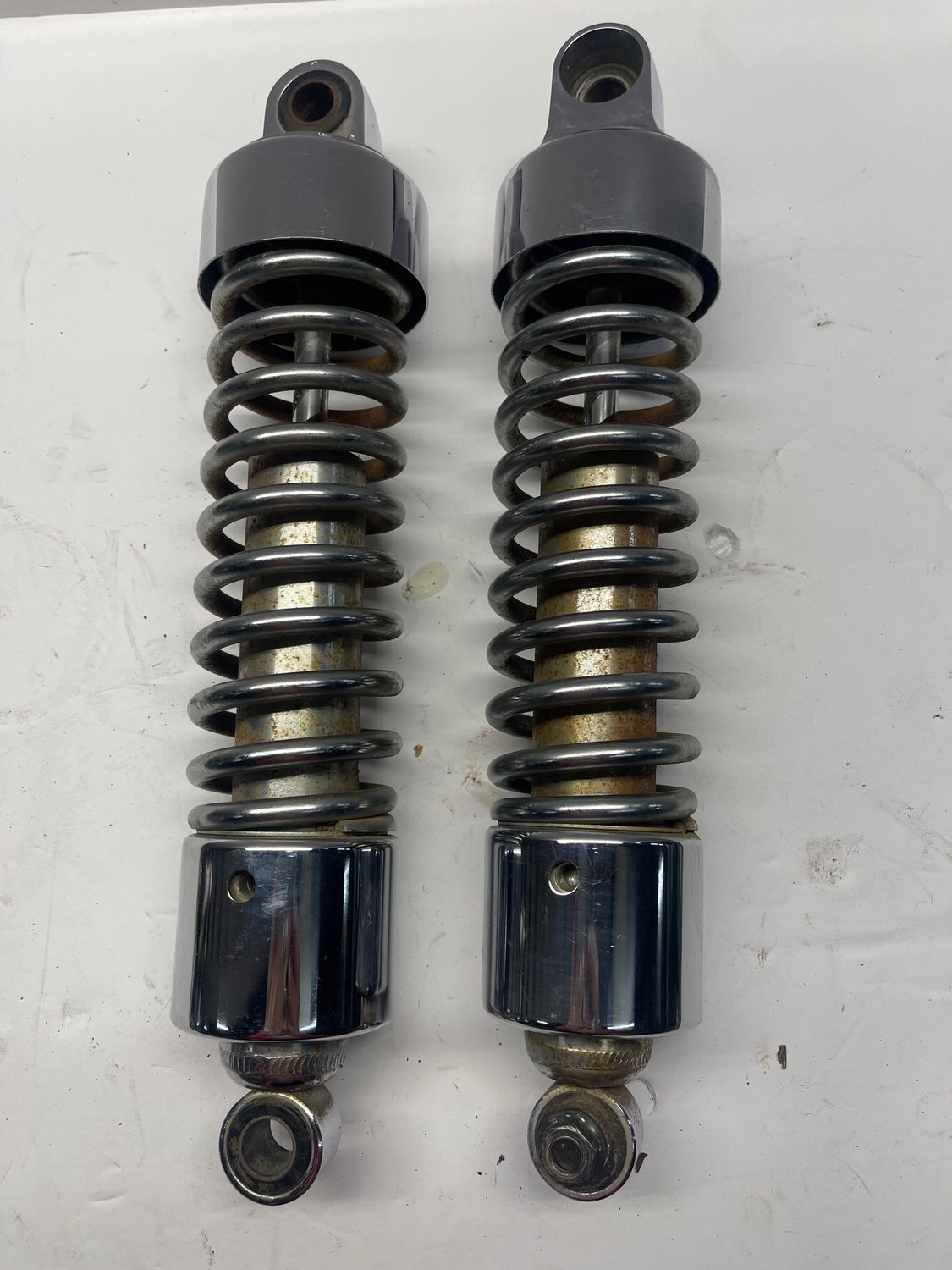 Rear Shocks 62100-38A53--2005 Suzuki Intruder VS800