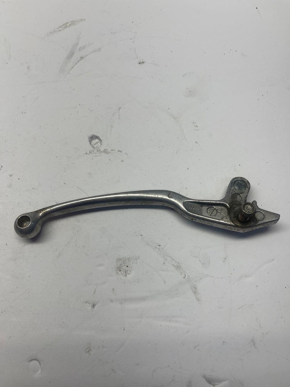 Clutch Lever 57621-38A02--Suzuki Intruder VS800