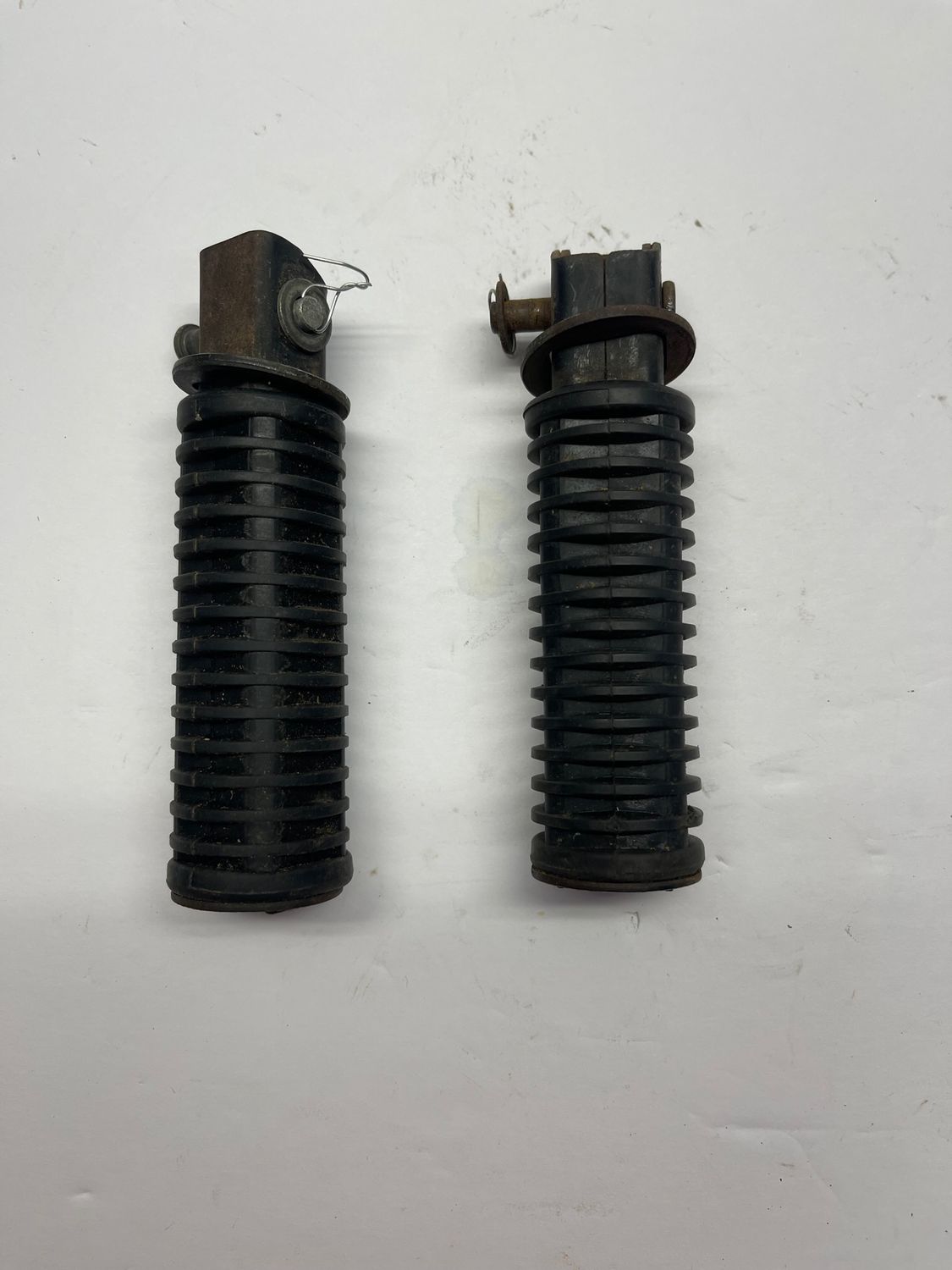 Passenger Foot Pegs--2006 Honda Shadow VT750