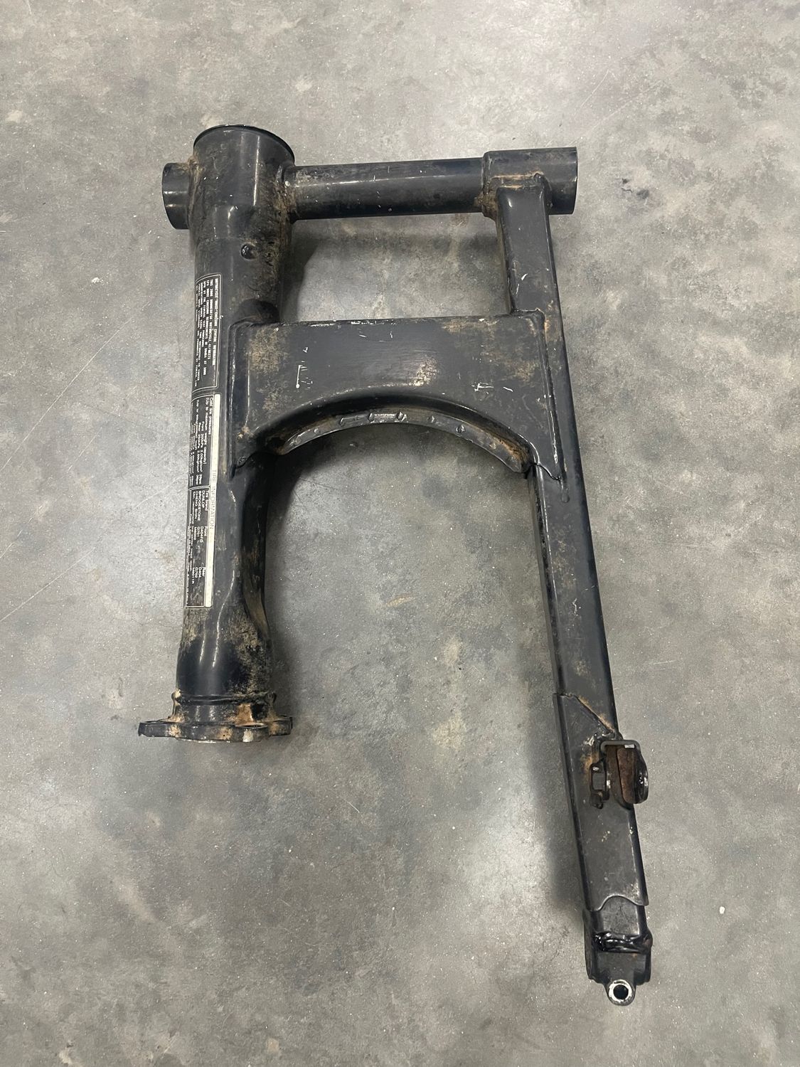 Swingarm 52100-MFS-000--2006 Honda Shadow VT750