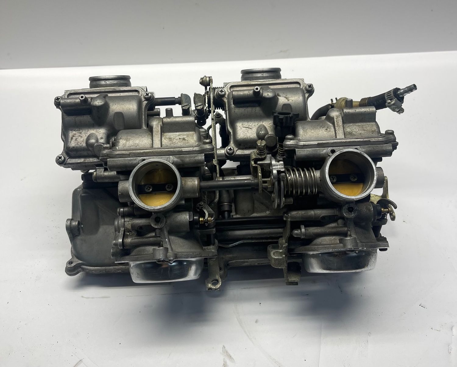 Carburetor 16101-MNO-014--1987 Honda Magna VF700C