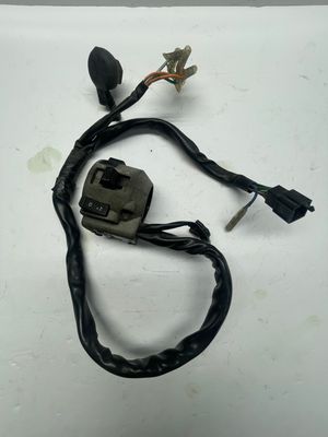 Left Handlebar Control Switch 35200-MNO-003--1987 Honda Magna VF700C Left Handlebar Control Switch 35200-MNO-003--1987 Honda Magna VF700C