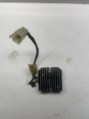 Voltage Regulator Rectifier 31600-MN0-008--1987 Honda Magna VF700C