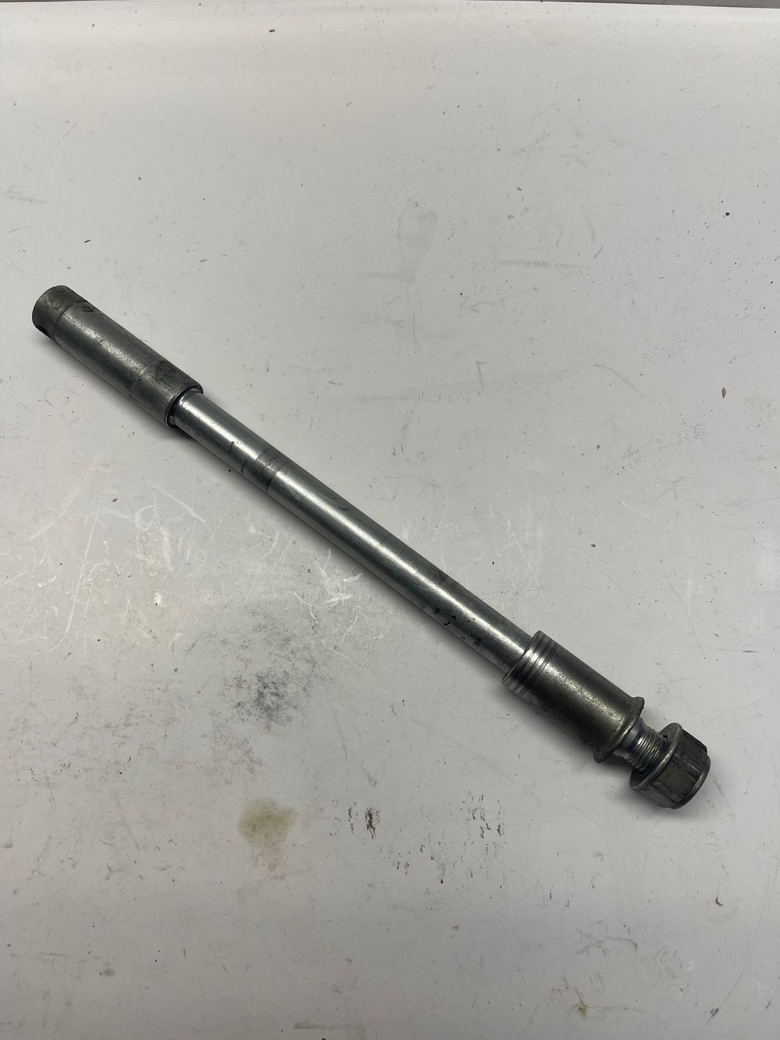 Front Axle Bolt--1987 Honda Magna VF700C