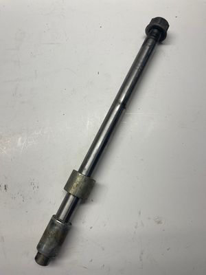 Rear Axle Bolt--1987 Honda Magna VF700C