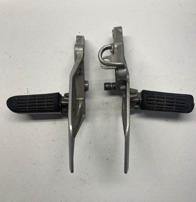 Driver Foot Pegs & Brackets 50600-MV9-000/50700-MAL-600-1997 Honda CBR600F3 Driver Foot Pegs & Brackets 50600-MV9-000/50700-MAL-600-1997 Honda CBR600F3
