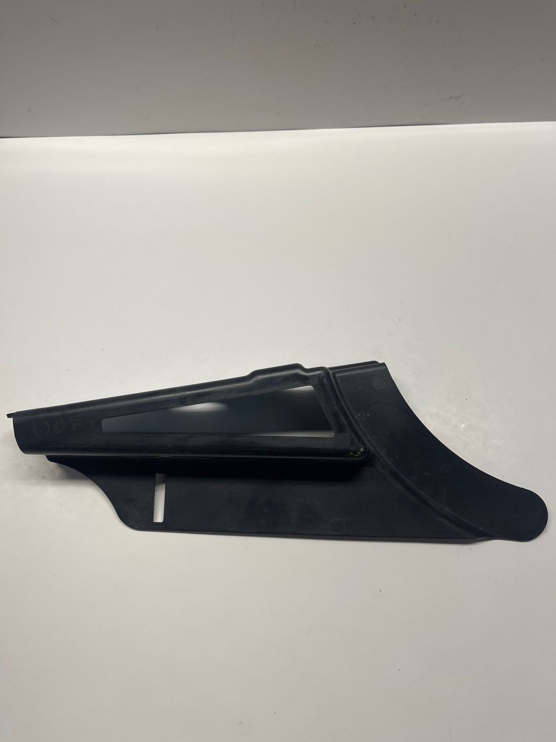 Debris Deflector Lower Guard 60435-04B-- 2019 Harley Sportster XL883N