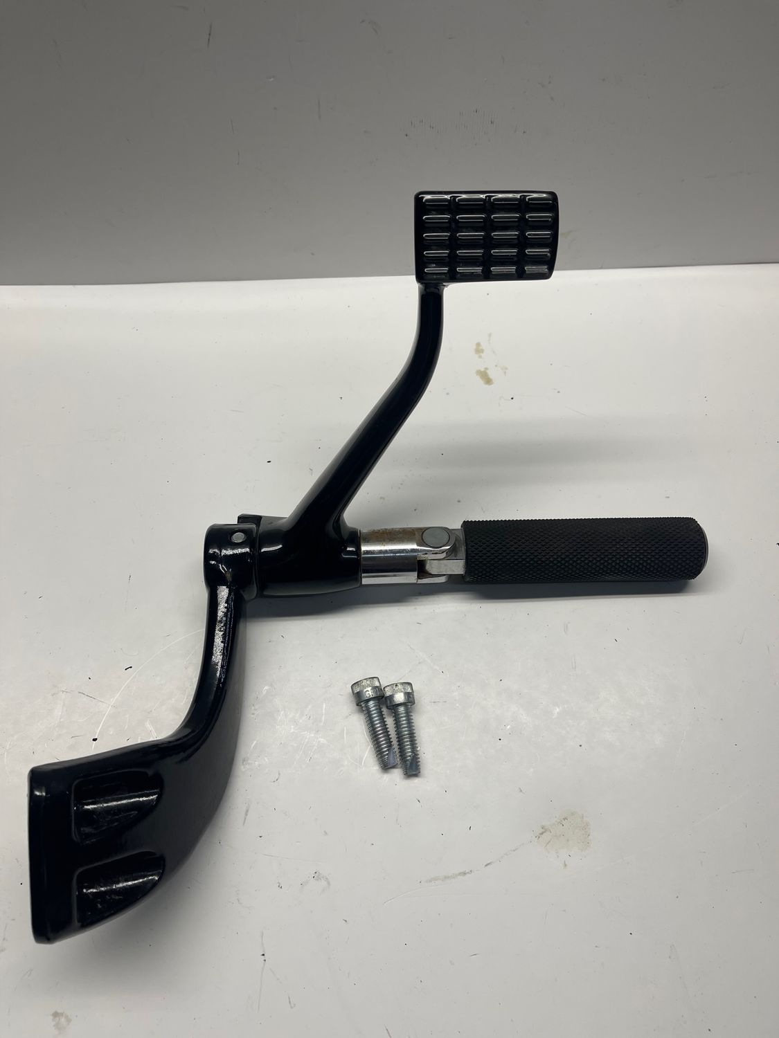 Right Foot Peg and Brake Pedal-- 2019 Harley Sportster XL883N