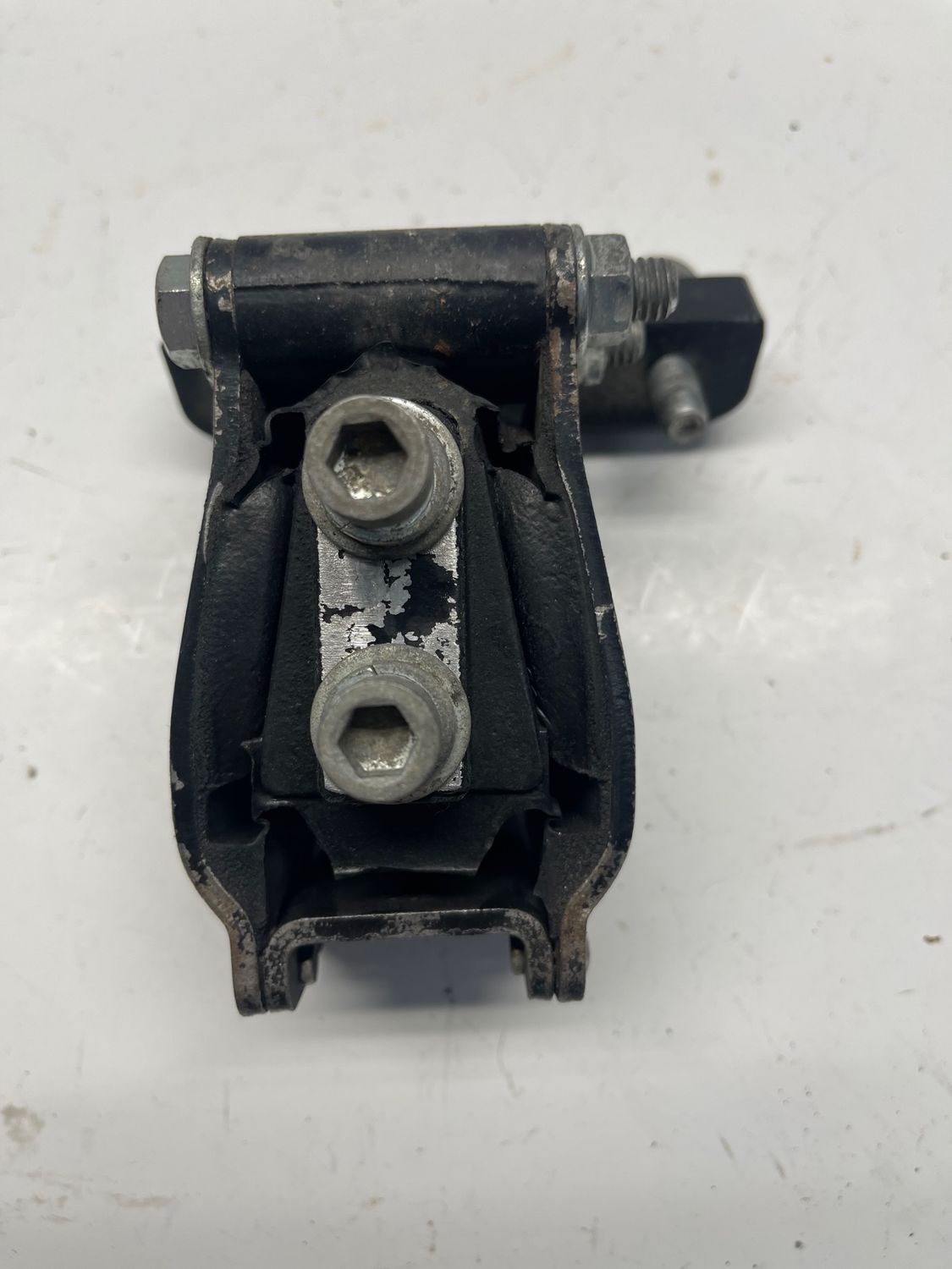 Front Motor Mount 47583-90/B--2010 Harley-Davidson Dyna Wide Glide FXDWG