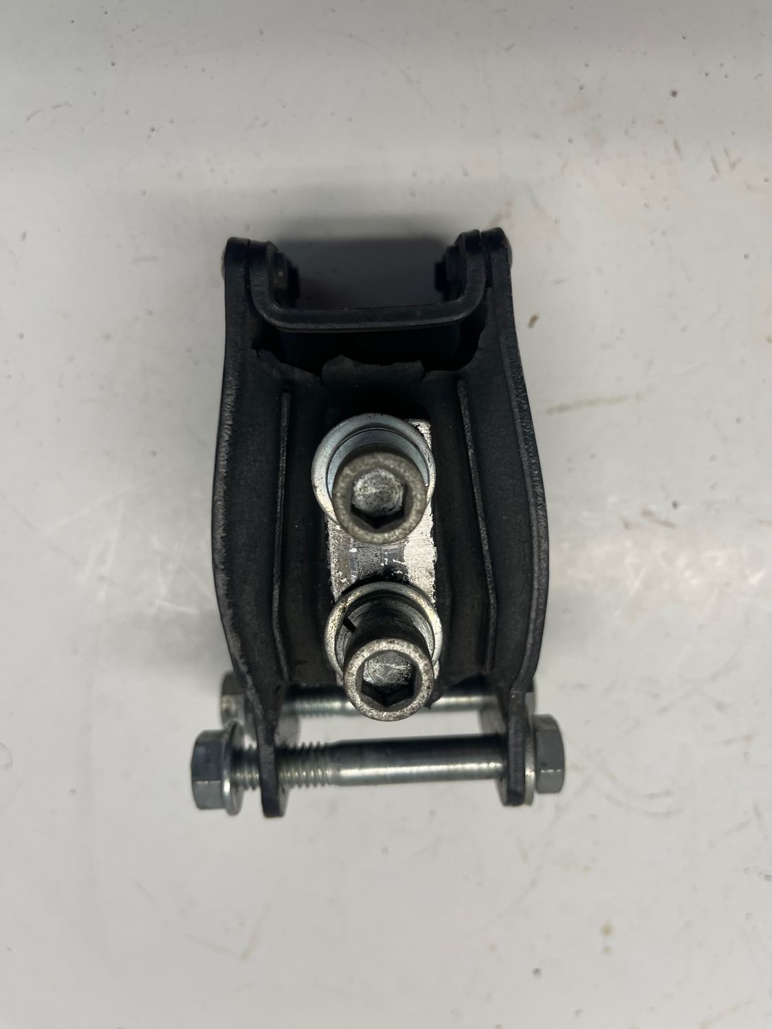 Rear Motor Mount 47564-99--2010 Harley-Davidson Dyna Wide Glide FXDWG