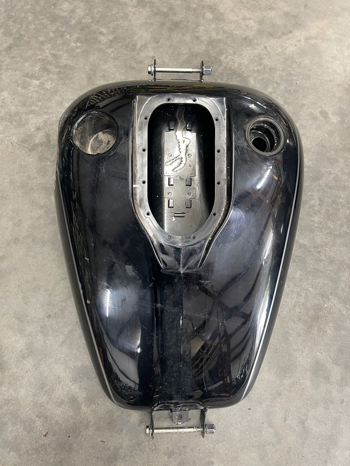 Fuel Tank--2010 Harley-Davidson Dyna Wide Glide FXDWG