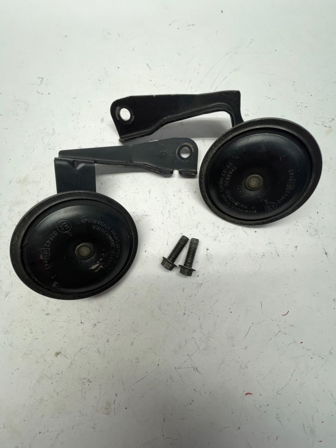 Horns Left Right 27003-1320/1363--2001 Kawasaki ZX1100 D