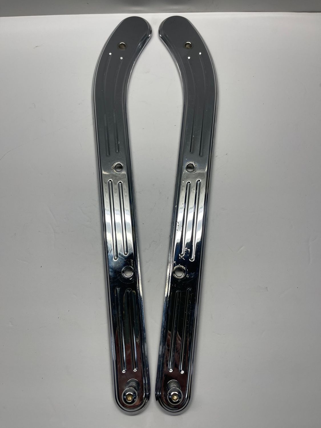 Rear Fender Struts --2000 Victory V92C