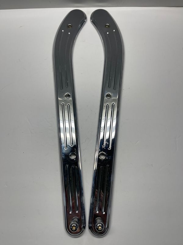 Rear Fender Struts --2000 Victory V92C