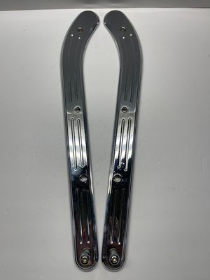 Rear Fender Struts --2000 Victory V92C
