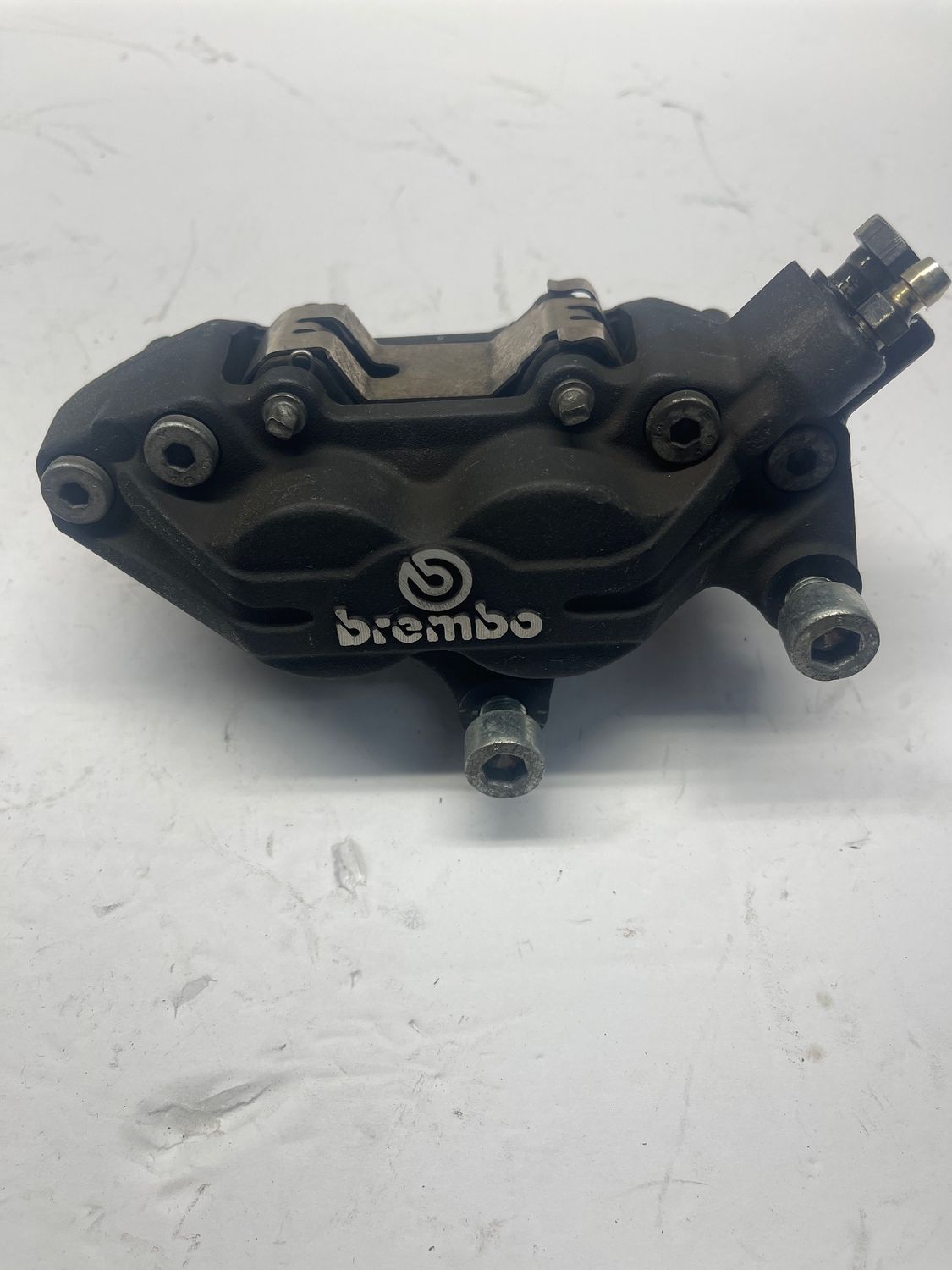 Front Right Brake Caliper 1910395--2000 Victory V92C
