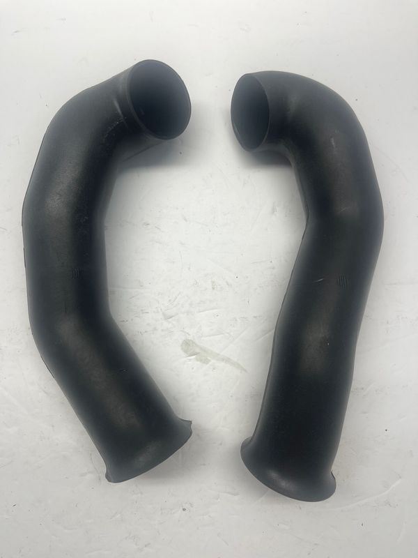 Air Box Intake Ducts 5433471 /5433470---2000 Victory V92C