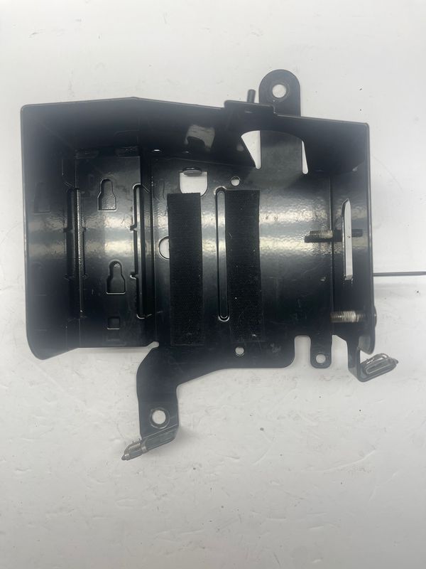 Electrical Tray Mount Bracket 1012965-067--2000 Victory V92C