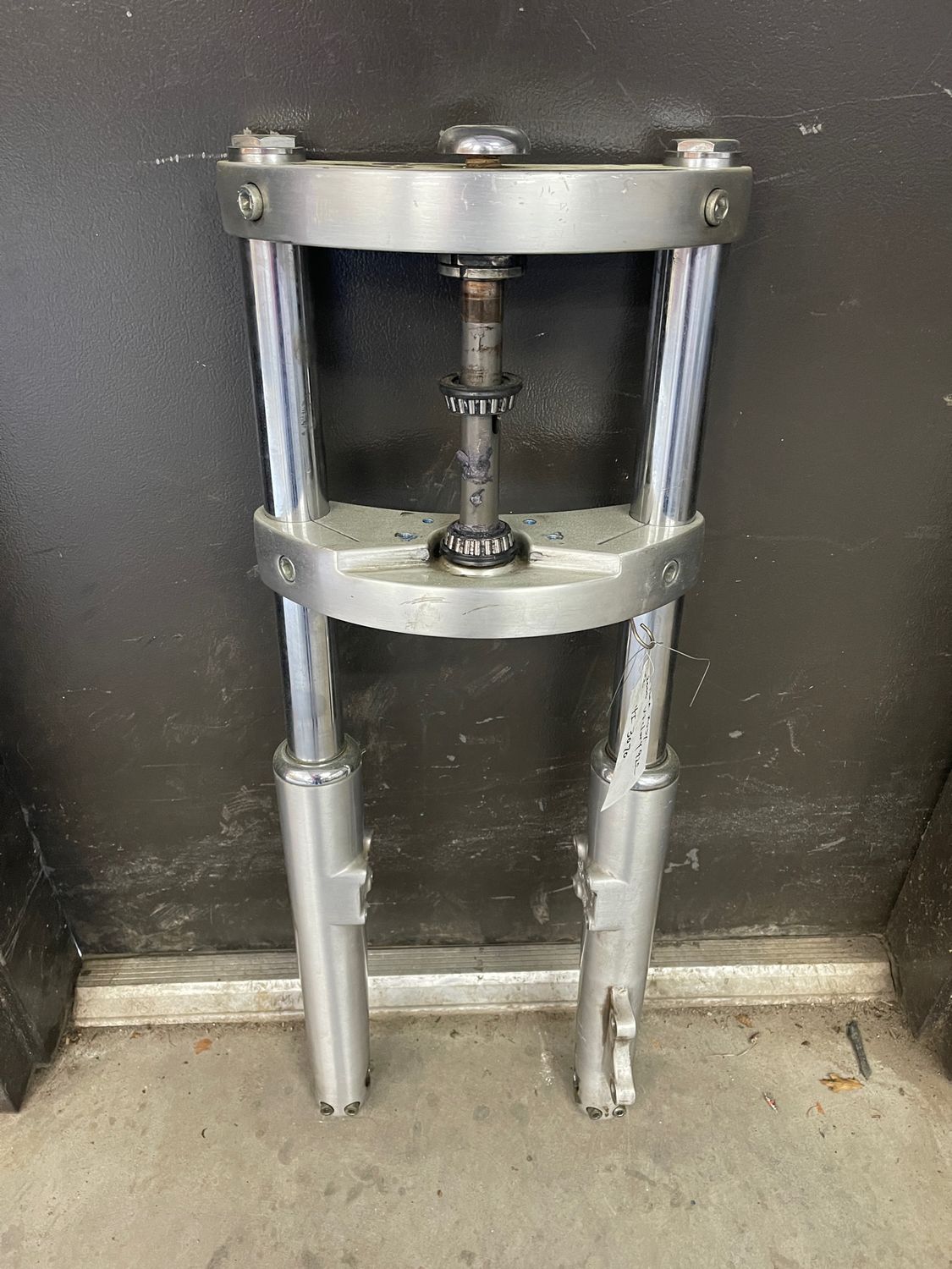 Front End-Forks & Triple Tree---2000 Victory V92C