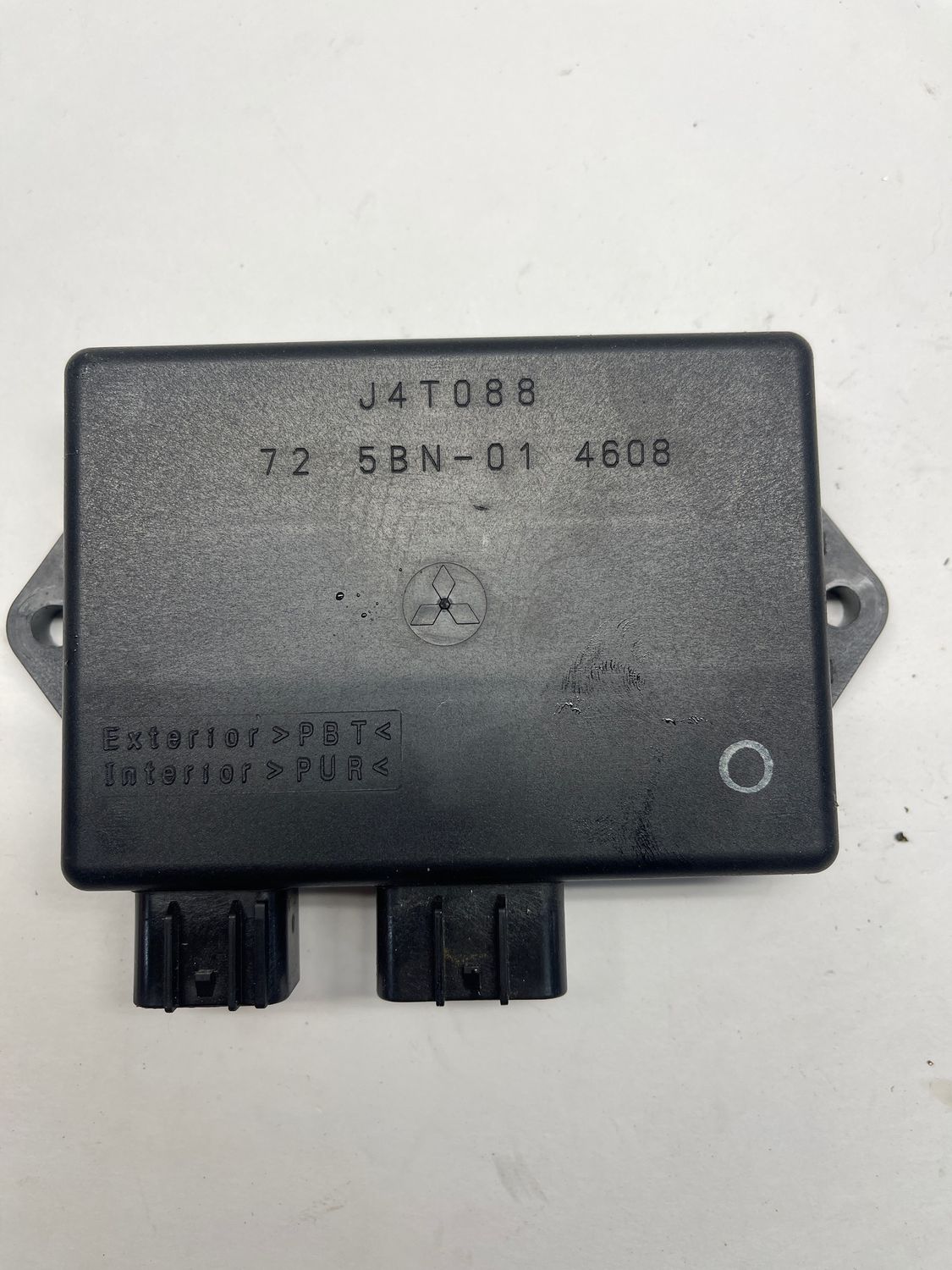 ECM ECU Computer J4T088725BN-014608--2005 Yamaha V-Star 650