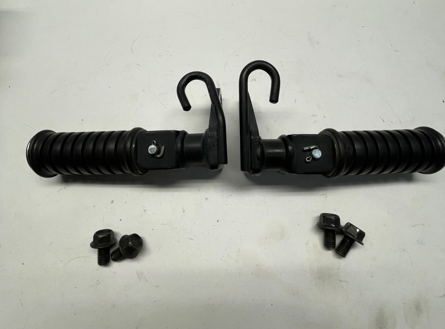 Passenger Foot Pegs Left Right--2005 Yamaha V-Star 650