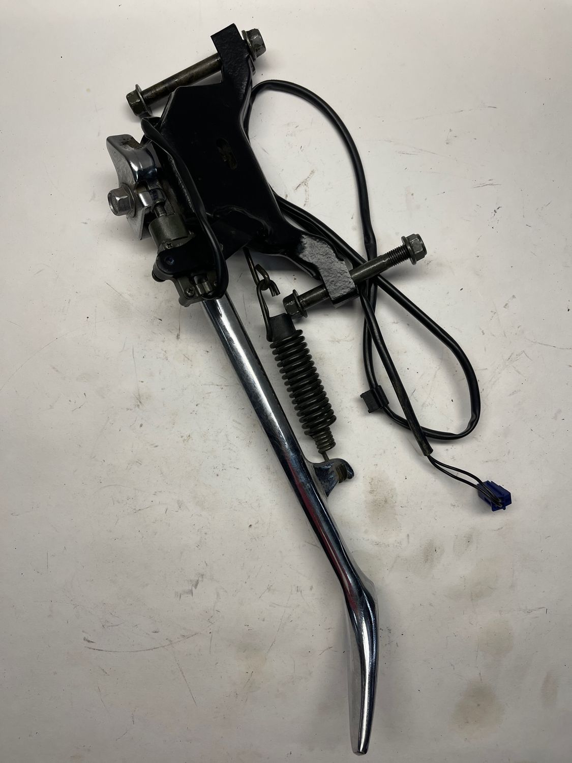Side Stand Kick Stand Assembly 4KU-27311-13-00 / 5KP-27321-00--2005 Yamaha V-Star 650