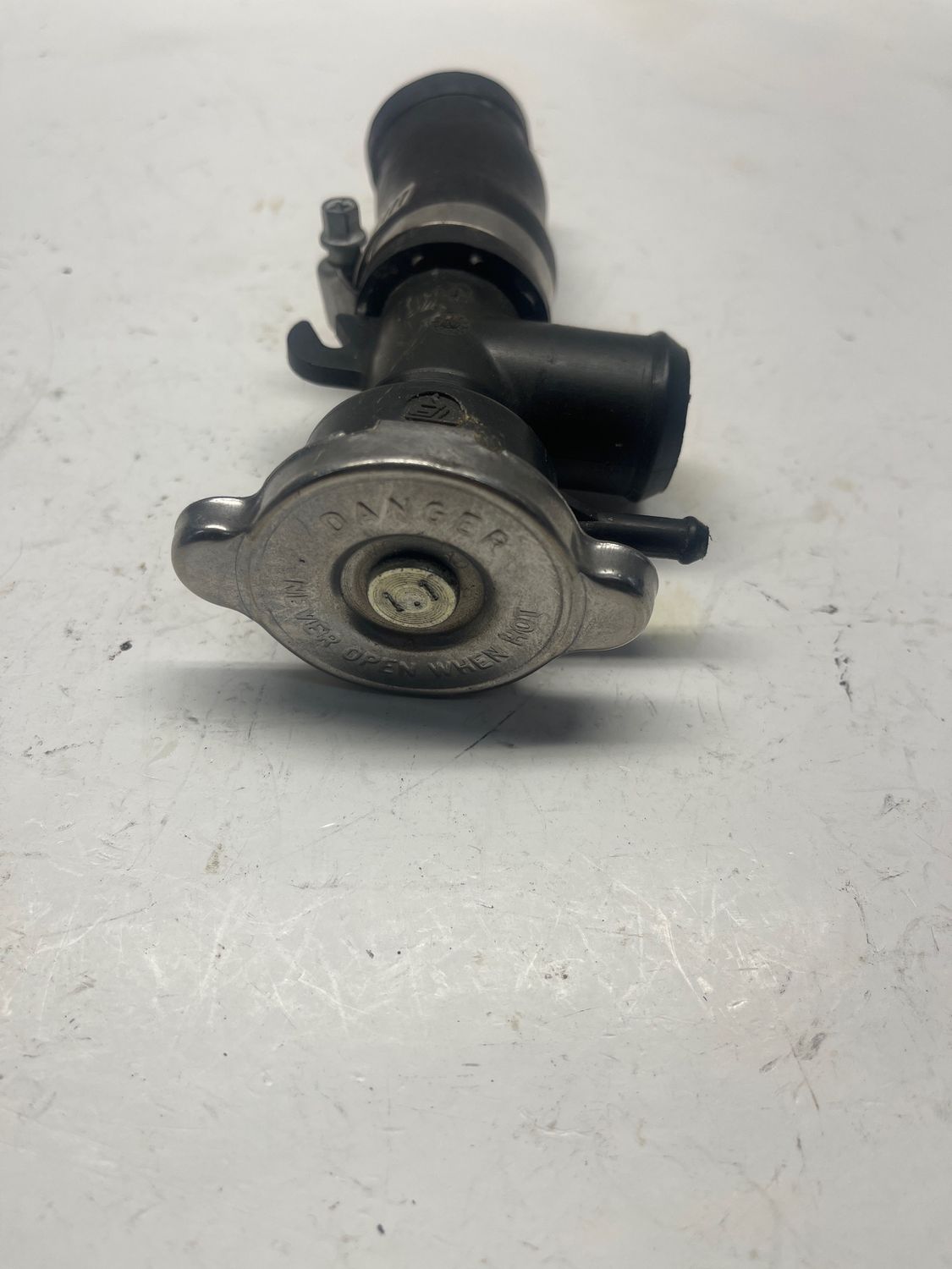 Radiator Filler Neck w/ Cap - 1998 Honda Interceptor, VFR800FI
