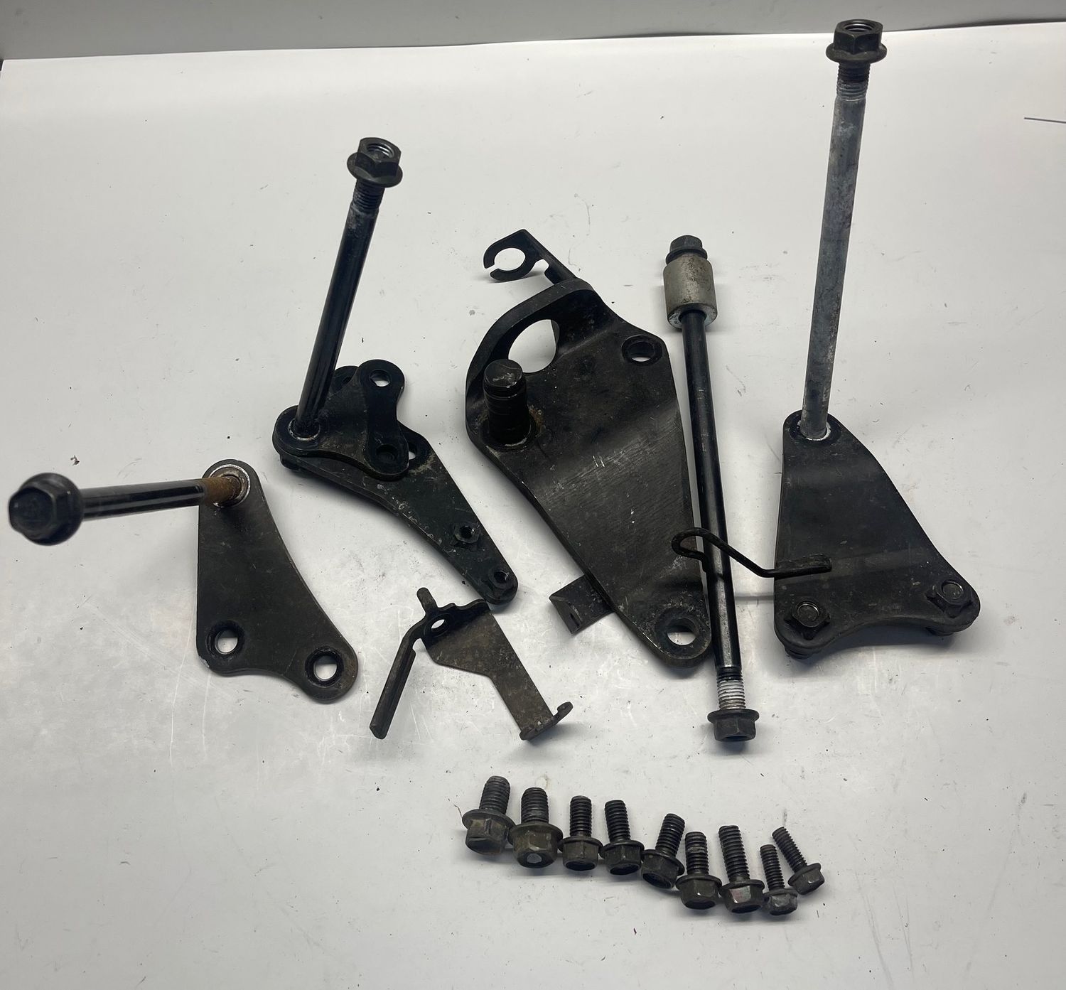 Assorted Frame Hardware--2006 Honda Shadow VT750