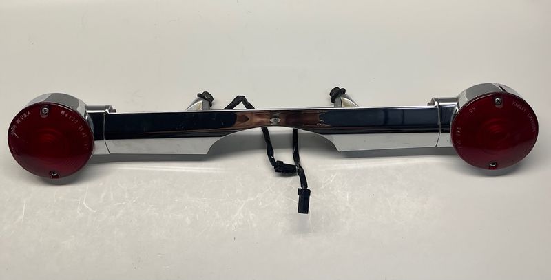 Rear Turn Signal Light Bar 29630-08--2009 Harley-Davidson Ultra Classic Electra Glide Rear Turn Signal Light Bar 29630-08--2009 Harley-Davidson Ultra Classic Electra Glide