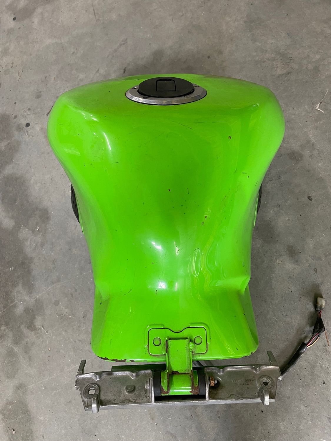 Fuel Tank-2005 Kawasaki ZX6R ZX636