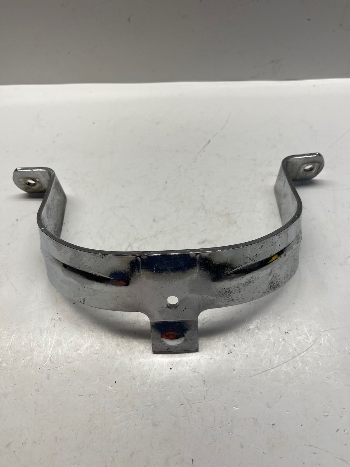 Rear Fender Saddlebag Support Bracket  91140-09--2009 Harley-Davidson Ultra Classic Electra Glide