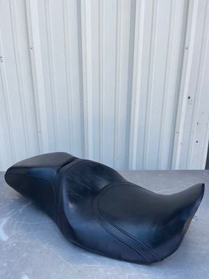 Driver/ Passenger Seat--2007 Harley-Davidson Road King FLHPI
