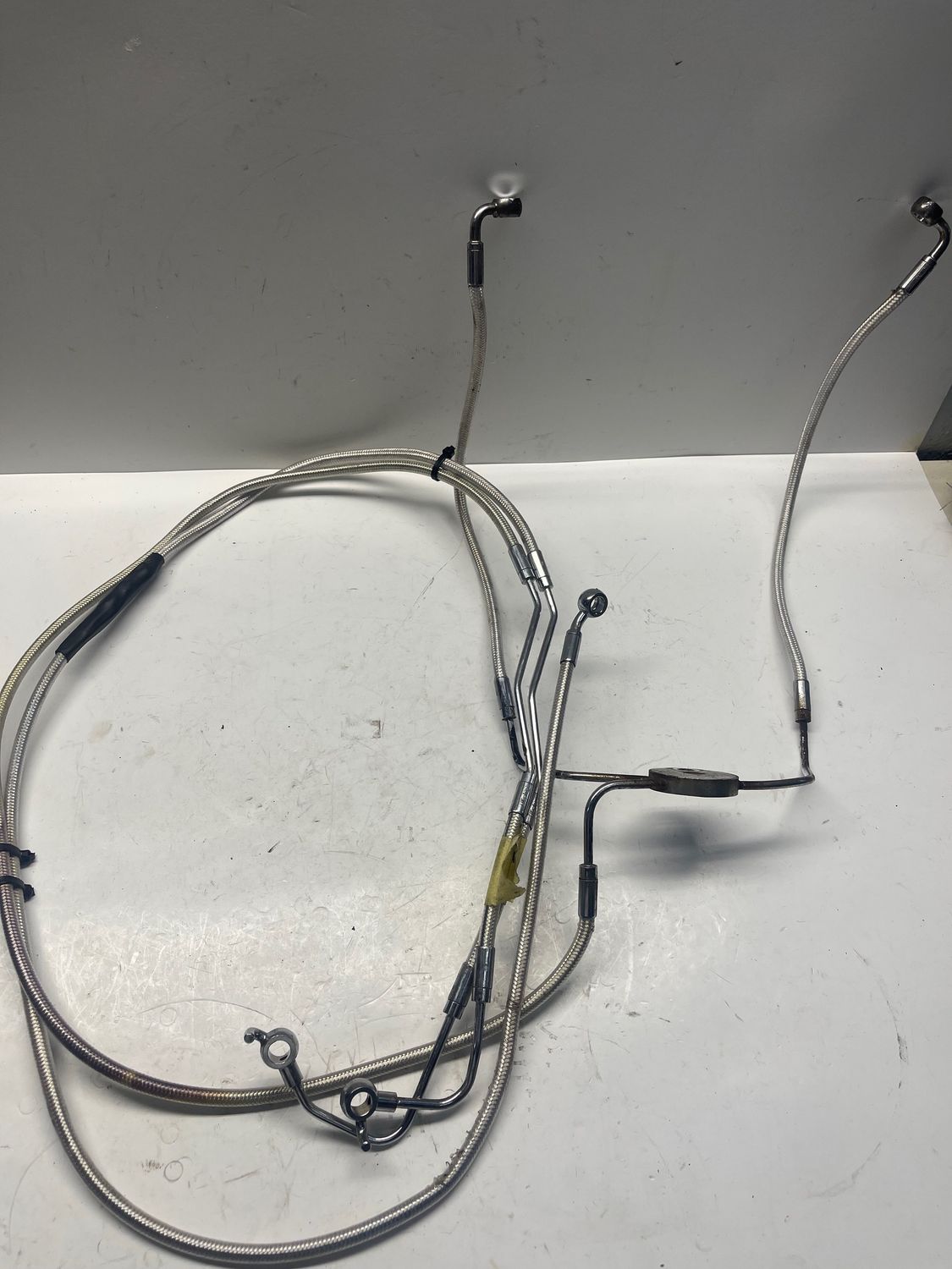 Front Brake Lines for ABS--2009 Harley-Davidson Ultra Classic Electra Glide