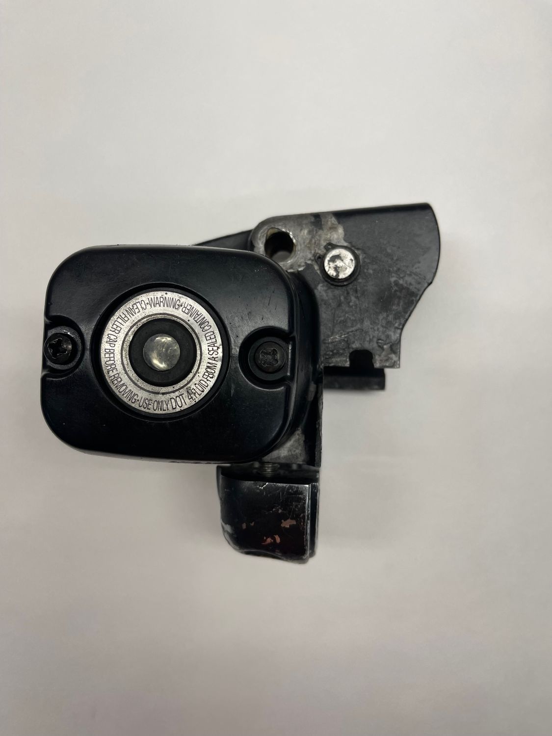 Front Brake Master Cylinder 45105-05A--2007 Harley-Davidson Road King FLHPI