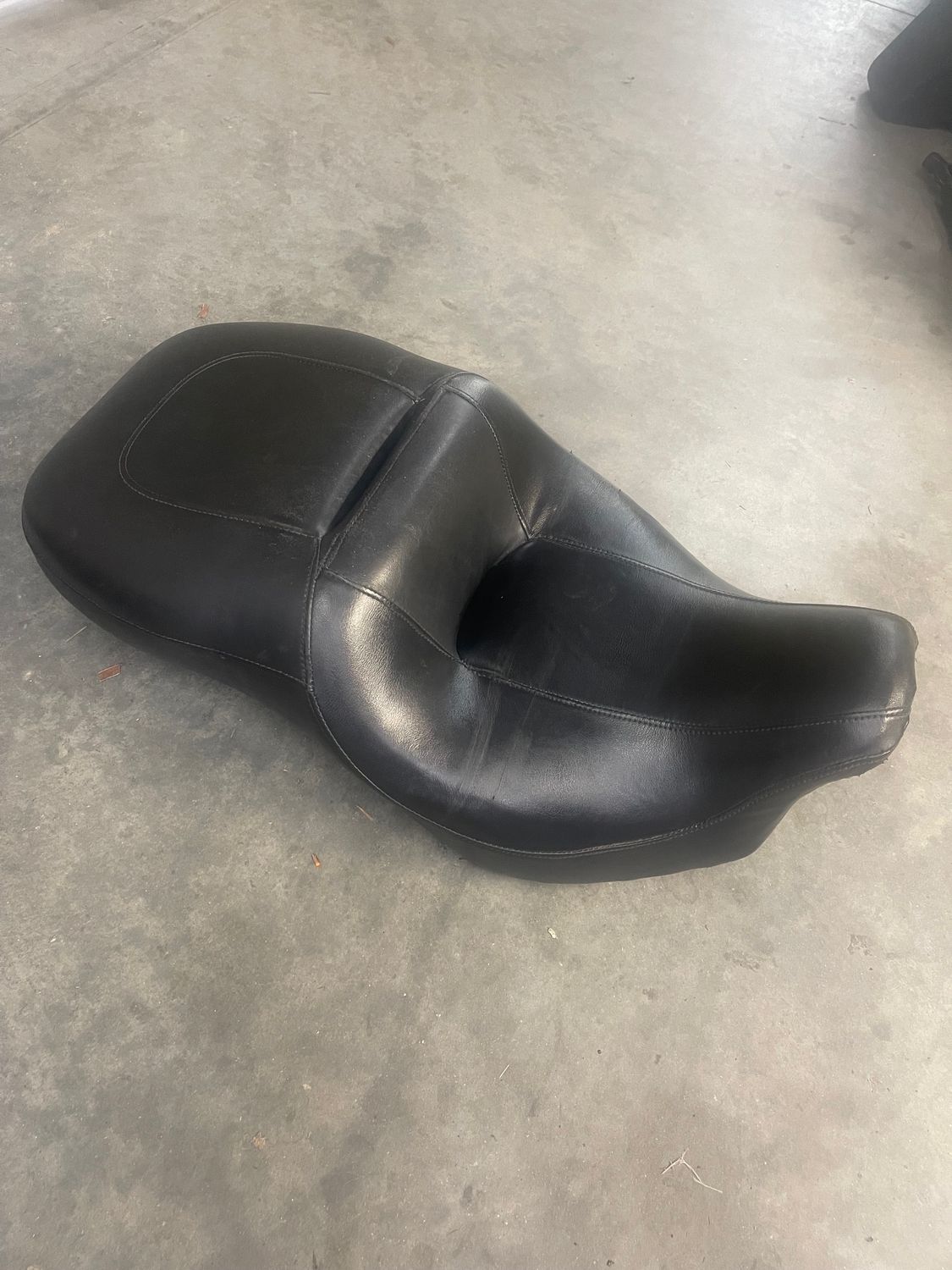 Driver/Passenger Seat--Harley-Davidson Touring Models