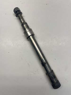 Front Axle Bolt 41547-07A--2009 Harley-Davidson Ultra Classic Electra Glide