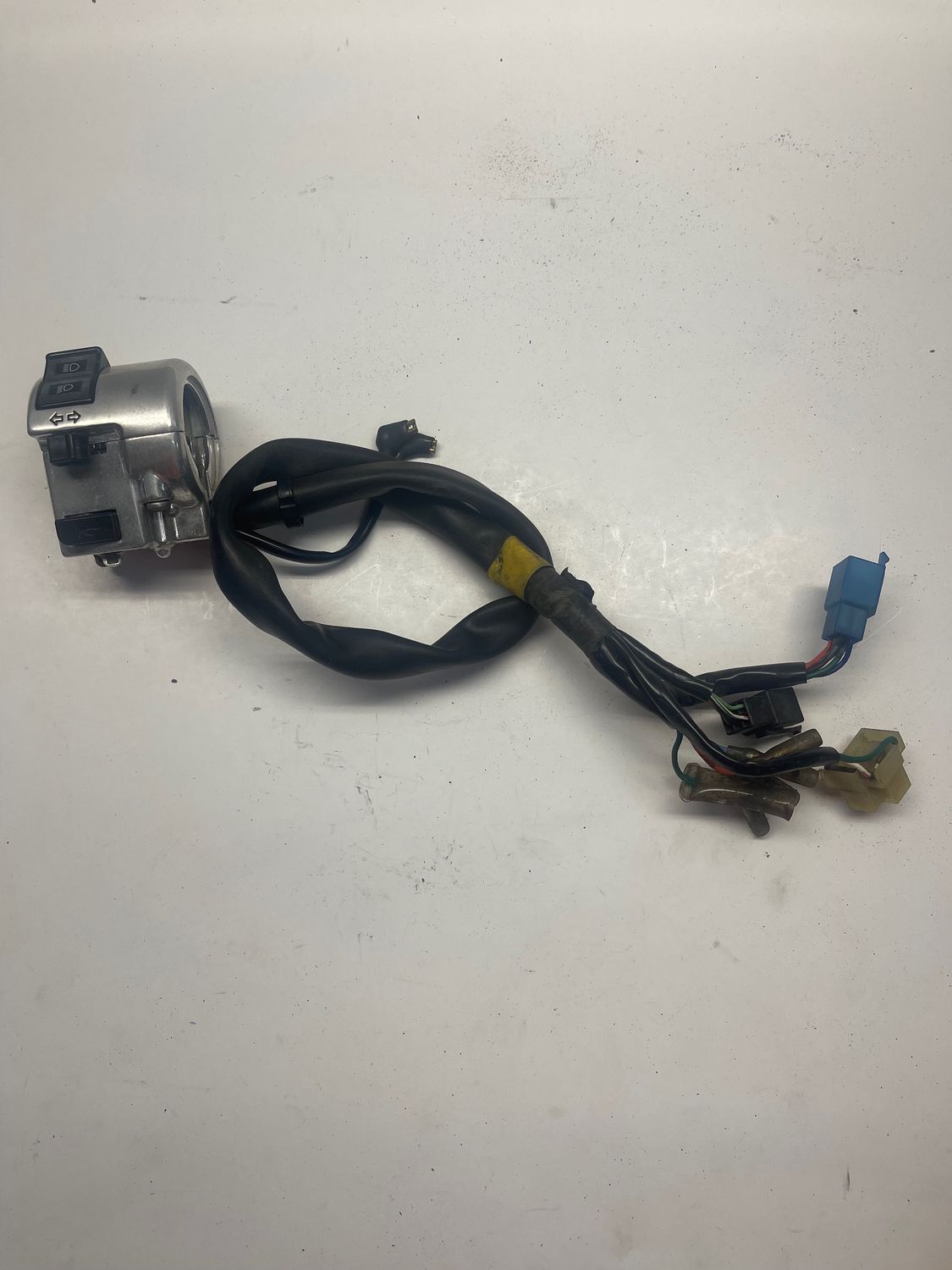 Left Handlebar Control Switch 35130-MEM-670--2007 Honda VTX 1300 C