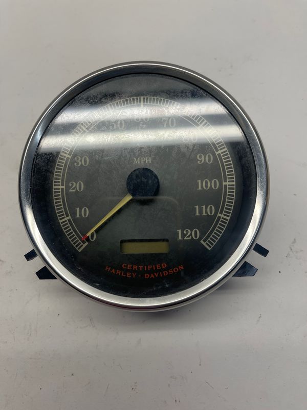 Speedometer 68789-96A--Pulled from a 2003 Harley-Davidson FLHRCI Road King Classic Anniversary