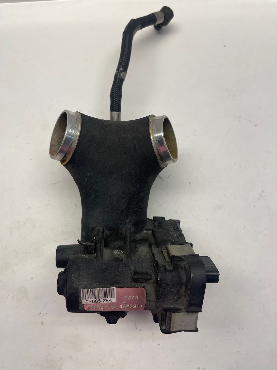 Throttle Body 27685-08A Note: One mount Damaged--2008 Harley FLHX Street Glide