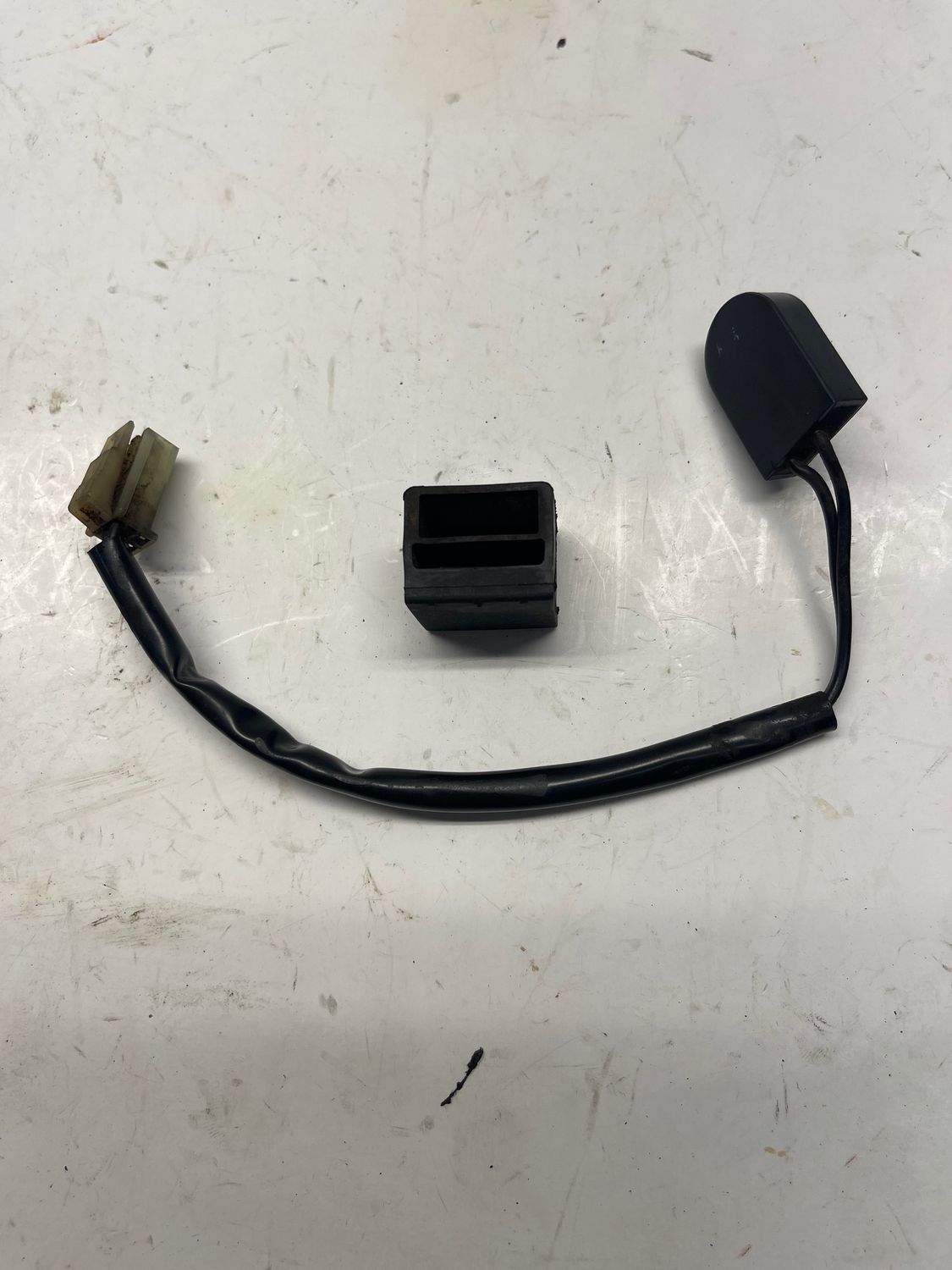 Thermo Switch Relay Sensor 5FU-82560-50-00--2007 Yamaha V-Star XVS650AWR Classic