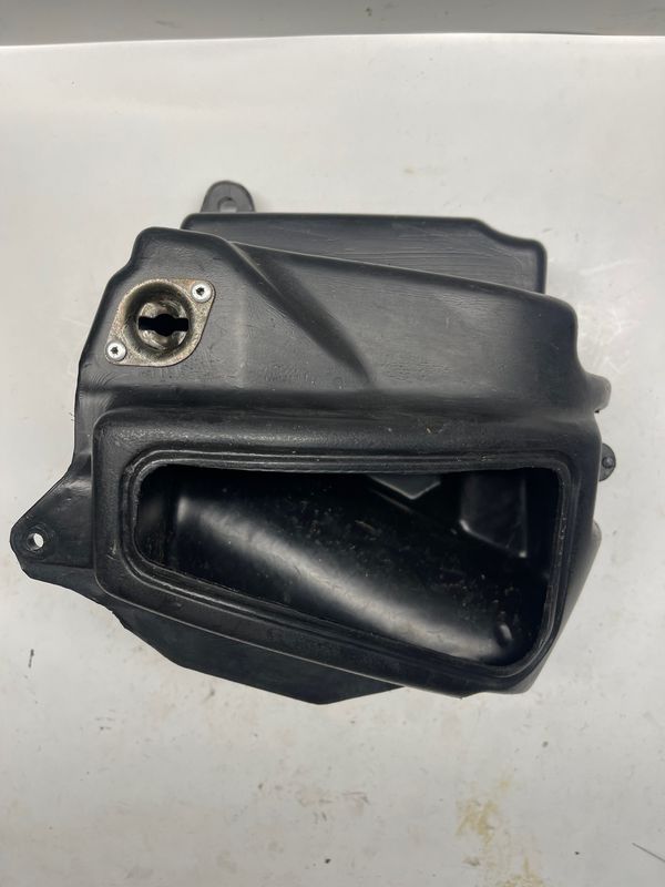 Tool Box Storage Compartment 4TR-2160A-00-00--2007 Yamaha V-Star XVS650AWR Classic