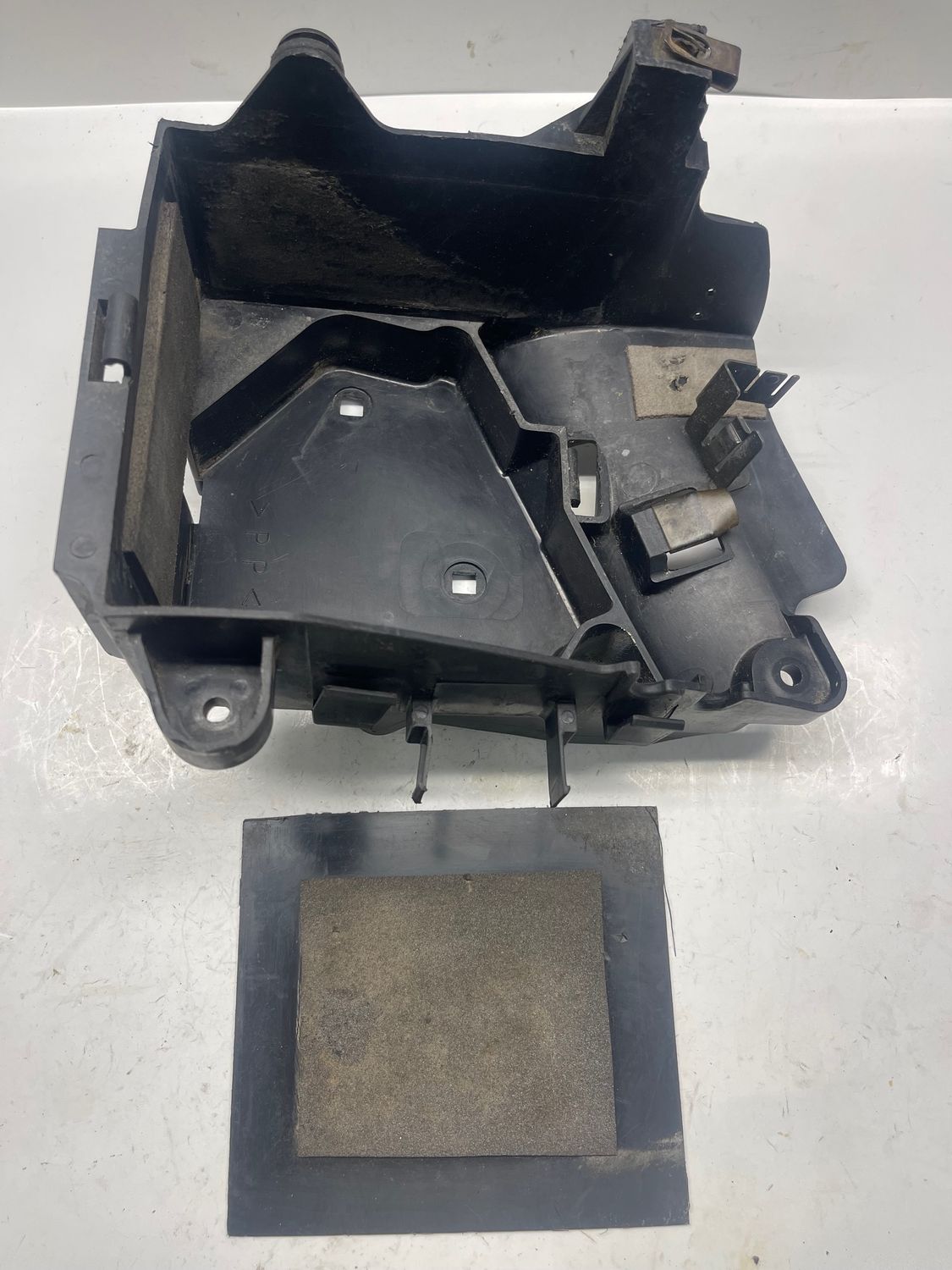Battery Box 5BN-82100-02--2007 Yamaha V-Star XVS650AWR Classic