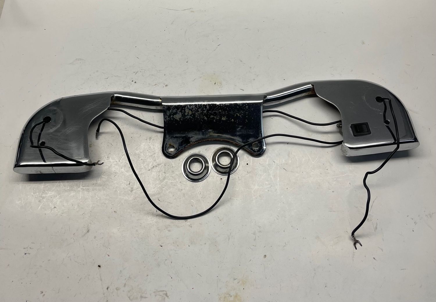 Front Turn Signal Mount Bracket--1999 Kawasaki Vulcan VN800