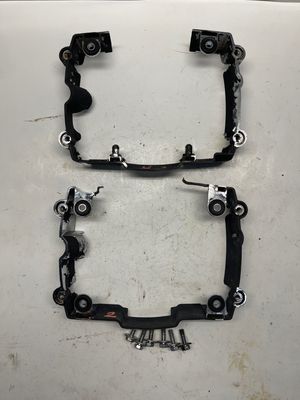 Engine Cylinder Head Cover Spacers 4VR-11191-00/ 4VR-11192-00--2007 Yamaha V-Star XVS650AWR Classic