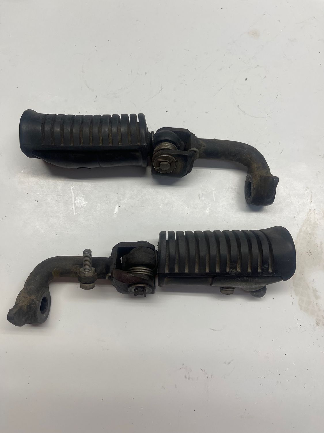 Driver Foot Pegs Rests 50630/50640-405-000--1978 Honda CB750K-750 Four