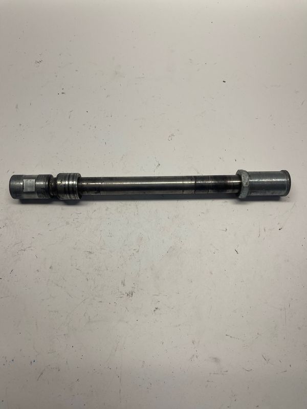 Front Axle Bolt 44301-393-000--1978 Honda CB750K-750 Four